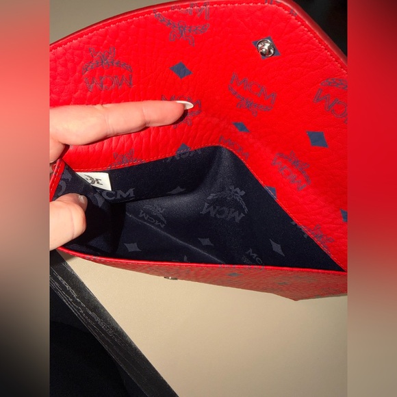 MCM Red Logo Envelope Wristlet Clutch with Navy Print - Picture 3 of 4